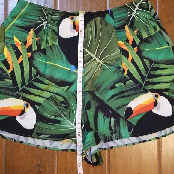 Show Me Your Mumu Tucan Sawyer Shorts - Picture 10 of 14